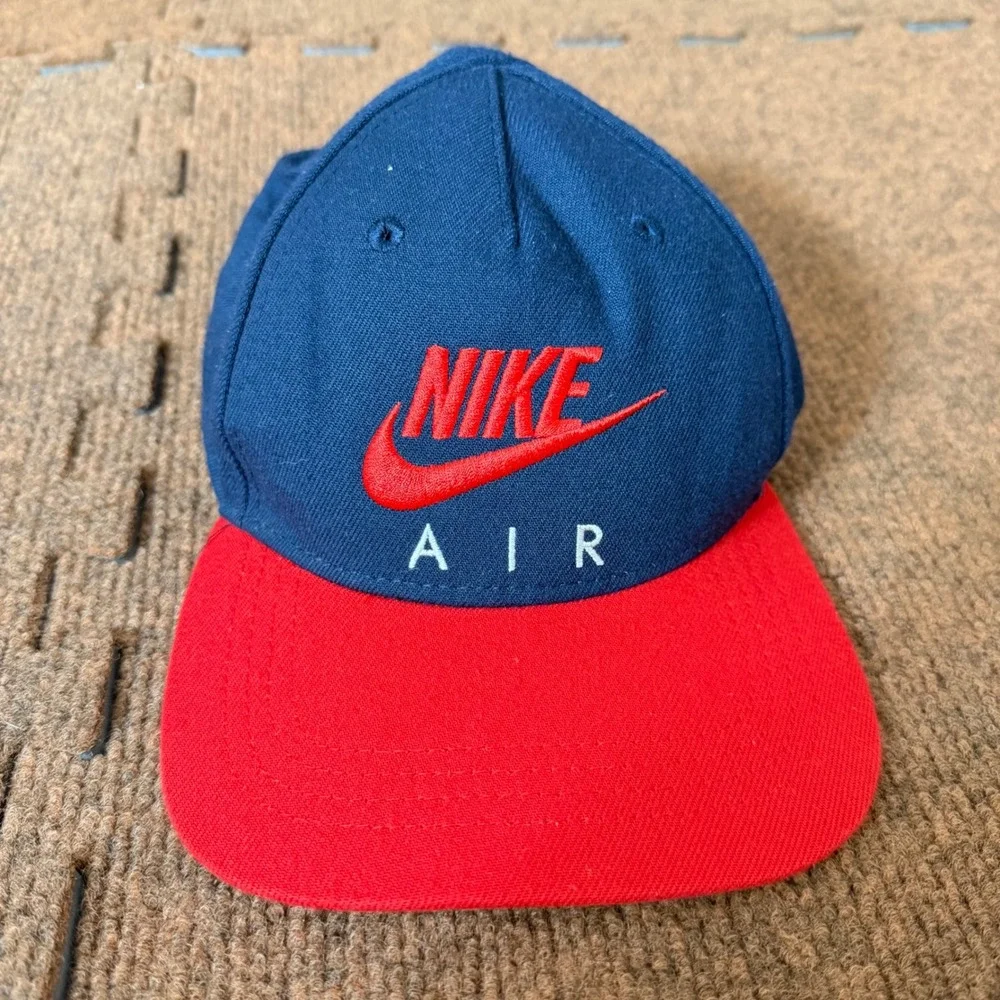 Nike Air True Toddler‎ Snapback Hat Navy Blue Red Embroidered Logo 2653-695 A-